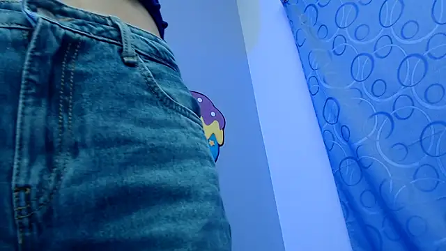 Snapshot of skinnykalitzo18 chatting on February 16, 2026, 2:24 pm skinnykalitzo18 online show from February 16, 2026, 2:24 pm