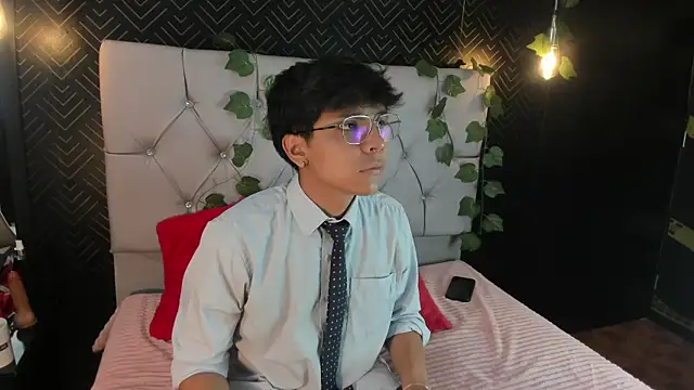 Thiago Kozak online show from October 13, 2025, 1:00 pm