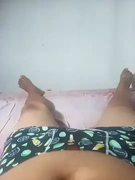 cora08 online show from November 27, 2025, 9:06 pm