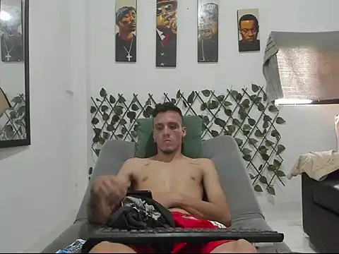 Latins Boss online show from April 5, 2026, 8:28 pm