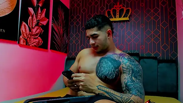 king falconer online show from September 11, 2025, 3:39 am