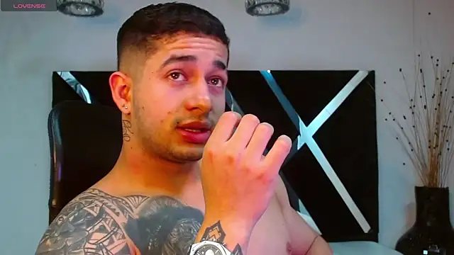 king falconer online show from November 14, 2025, 1:15 am