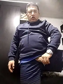 BigCristh79 online show from November 20, 2025, 5:07 am