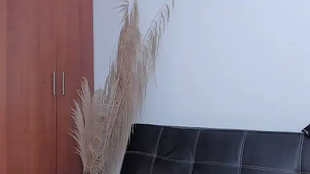 Evansdark1 online show from December 14, 2025, 8:57 pm