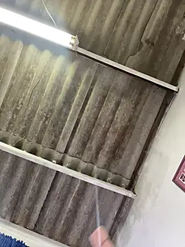 RobinLenoxx online show from October 31, 2025, 4:52 pm