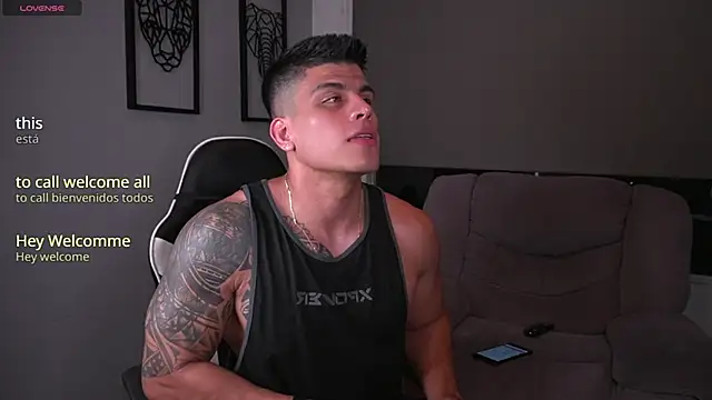 tyler muscle1 online show from October 7, 2025, 12:19 am