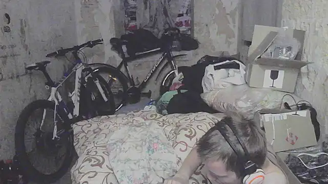 makarov1993 online show from September 25, 2025, 8:56 pm