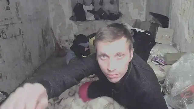 makarov1993 online show from November 4, 2025, 10:20 pm