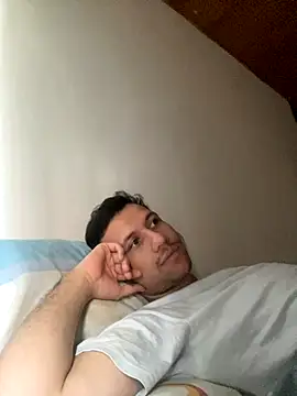 Michaell Spinelly online show from November 5, 2025, 8:09 pm