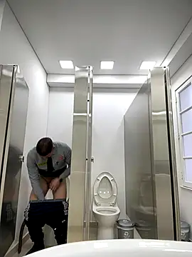 Manu0586 online show from December 18, 2025, 11:27 am