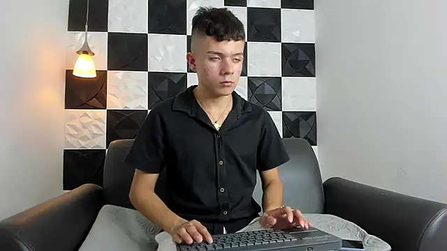 AndyFame1 online show from September 22, 2025, 7:05 pm