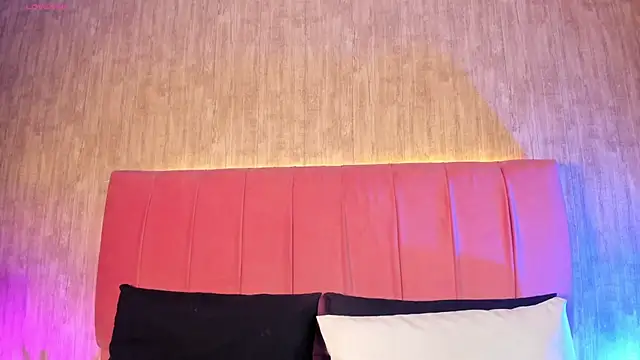 Kendra kobein online show from April 18, 2026, 7:07 pm