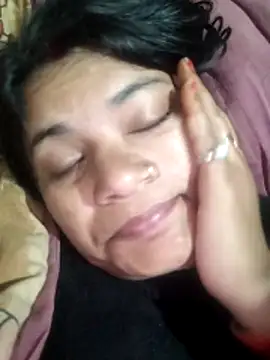 couple 71 online show from November 28, 2025, 8:11 pm