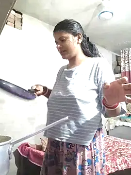 Snapshot of couple_71 chatting on March 30, 2026, 7:48 pm couple 71 online show from March 30, 2026, 7:48 pm