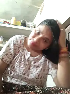 Snapshot of couple_71 chatting on May 2, 2026, 3:11 am couple 71 online show from May 2, 2026, 3:11 am