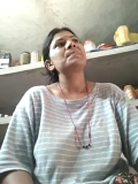 Snapshot of couple_71 chatting on May 21, 2026, 4:30 am couple 71 online show from May 21, 2026, 4:30 am