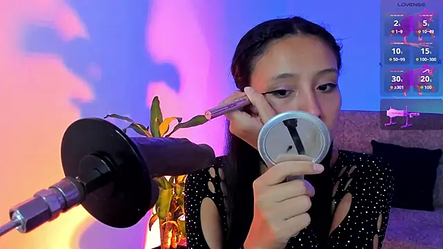 alicemoon   online show from December 2, 2025, 10:09 am