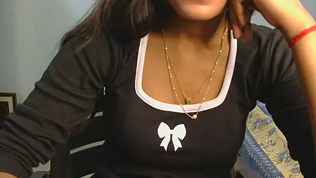 Aarti misty71 online show from April 15, 2026, 5:25 am