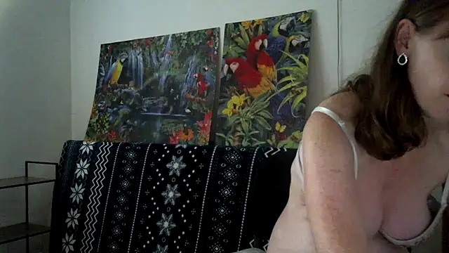 sweetdolly20 online show from October 11, 2025, 1:31 pm