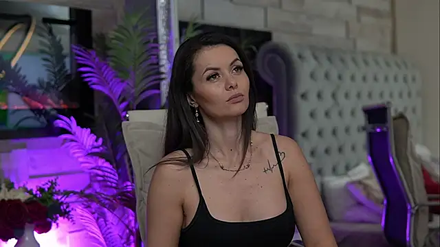 SeductiveMom online show from December 5, 2025, 4:21 am