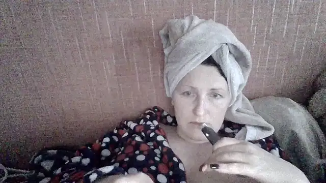 Snapshot of AllaSowinskaya chatting on February 9, 2026, 8:07 am AllaSowinskaya online show from February 9, 2026, 8:07 am