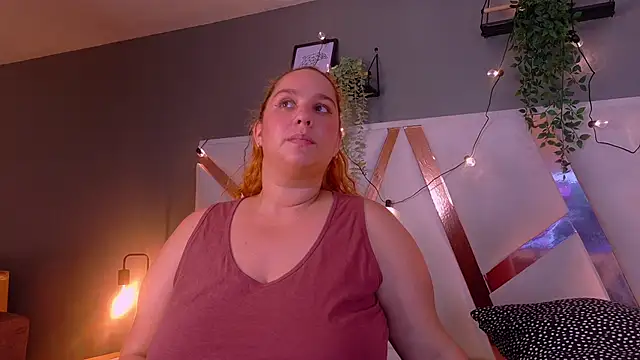 JenaCooper  online show from September 24, 2025, 2:42 pm