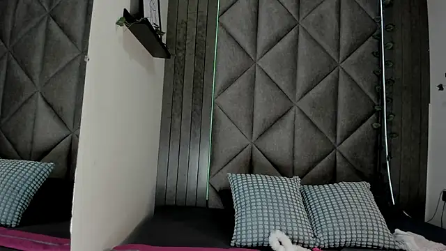 JenaCooper  online show from December 19, 2025, 7:54 pm