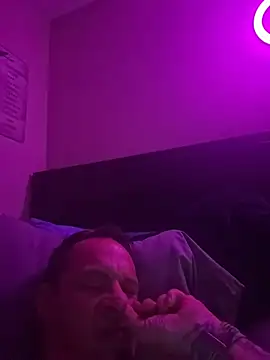 vegasboi70206 online show from March 27, 2026, 10:04 am