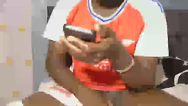 Snapshot of AfricanDickza chatting on April 12, 2026, 1:05 pm AfricanDickza online show from April 12, 2026, 1:05 pm