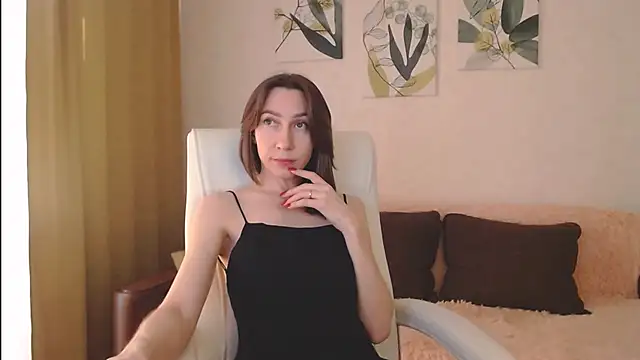 Snapshot of GoodGlamorGirl chatting on February 24, 2025, 4:49 am GoodGlamorGirl online show from February 24, 2025, 4:49 am