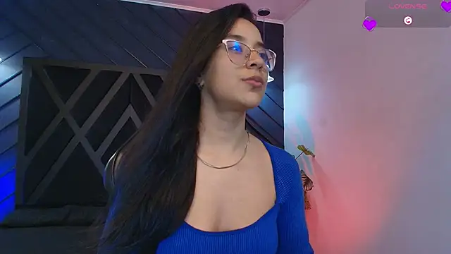 zoe martins  online show from March 3, 2026, 5:30 pm