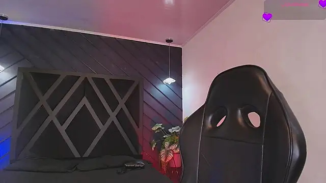 zoe martins  online show from March 24, 2026, 5:18 pm