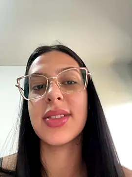 Snapshot of jujuarantes__2025 chatting on September 23, 2025, 3:15 pm jujuarantes 2025 online show from September 23, 2025, 3:15 pm