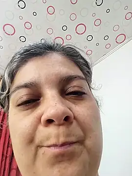 Snapshot of queemking chatting on February 27, 2026, 8:42 pm queemking online show from February 27, 2026, 8:42 pm