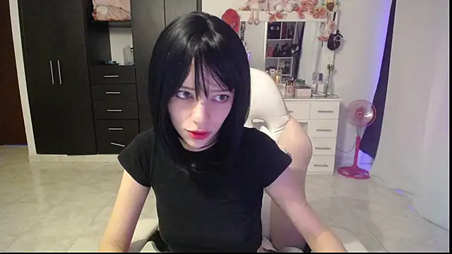 Snapshot of Elizabeth_rose02 chatting on September 18, 2025, 10:56 pm Elizabeth rose02 online show from September 18, 2025, 10:56 pm