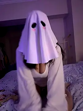 xiaotanbaby online show from October 30, 2025, 4:52 pm