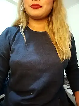 alexa cam44 online show from January 8, 2026, 6:32 pm