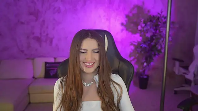 Snapshot of Goldie_Flame chatting on November 29, 2025, 7:50 pm Goldie Flame online show from November 29, 2025, 7:50 pm