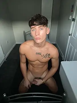 Snapshot of naughtyboy0124 chatting on October 28, 2025, 4:20 pm naughtyboy0124 online show from October 28, 2025, 4:20 pm