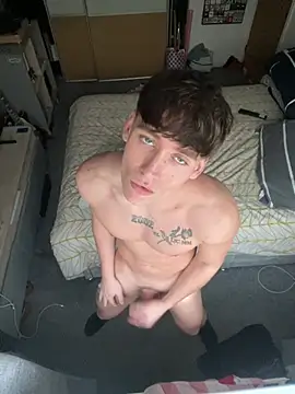 Snapshot of naughtyboy0124 chatting on February 15, 2026, 4:47 pm naughtyboy0124 online show from February 15, 2026, 4:47 pm