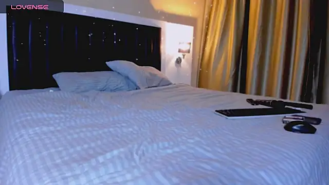 marrenaa online show from December 19, 2025, 6:20 am