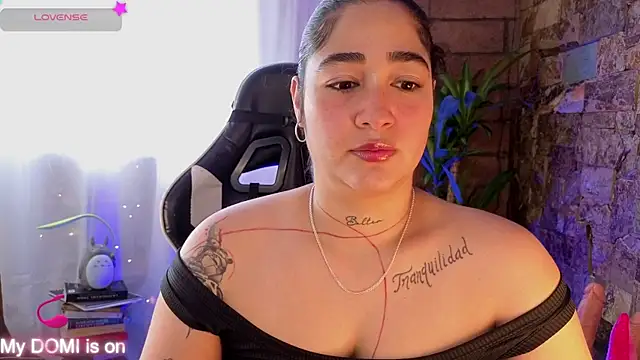 Snapshot of _kat_1995 chatting on September 21, 2025, 7:15 pm kat 1995 online show from September 21, 2025, 7:15 pm