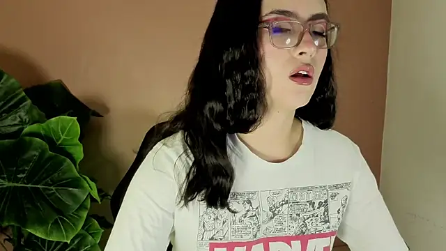 LiLLiAnderson online show from September 26, 2025, 11:25 am