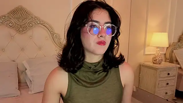 LiLLiAnderson online show from January 11, 2026, 11:48 am