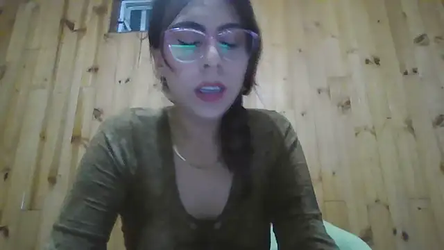 Roselingalvis13 online show from November 10, 2025, 2:54 am