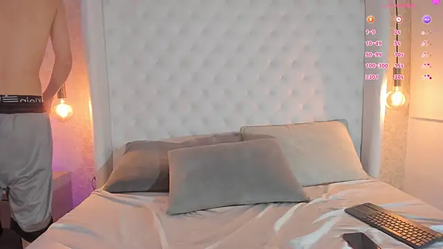 juliie star online show from March 13, 2026, 1:34 am