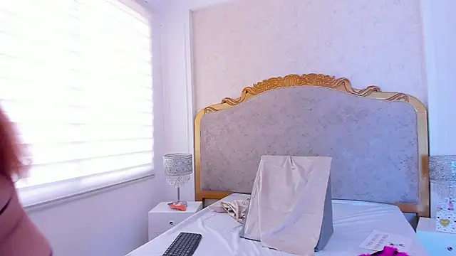 BestLadyMature online show from April 6, 2026, 8:10 pm