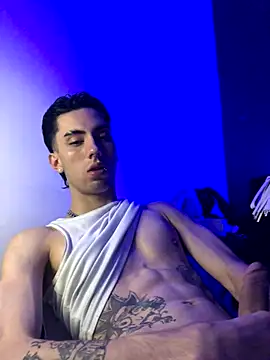 Snapshot of redmen69 chatting on September 18, 2025, 2:57 am redmen69 online show from September 18, 2025, 2:57 am