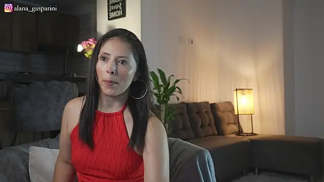 alana gasparini online show from November 28, 2025, 2:25 am