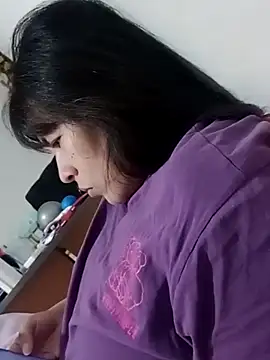 Nahuandjeatriplex online show from September 28, 2025, 3:56 am